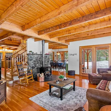 Blue Raven Mountain Home